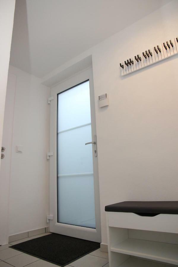 مولهايم ان الرور دير Neue Und Moderne Ferienwohnung المظهر الخارجي الصورة