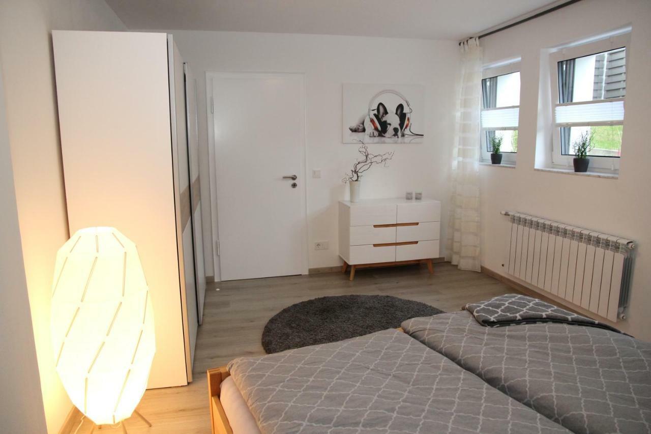 مولهايم ان الرور دير Neue Und Moderne Ferienwohnung المظهر الخارجي الصورة